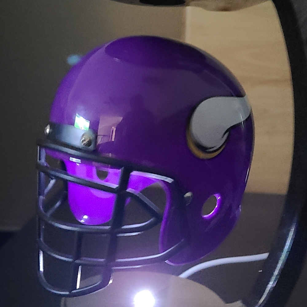 Minnesota Vikings Mini Hover Helmet